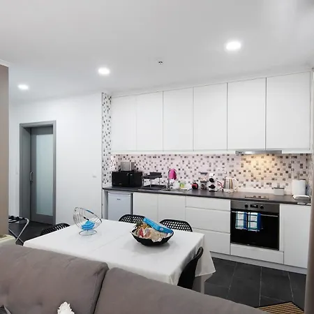 Apartment 58